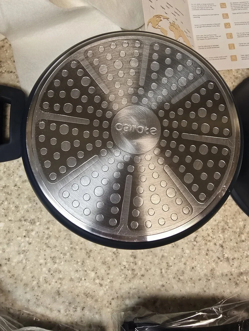 New 3 piece Carote with 2 lids, pot protectors and utensils